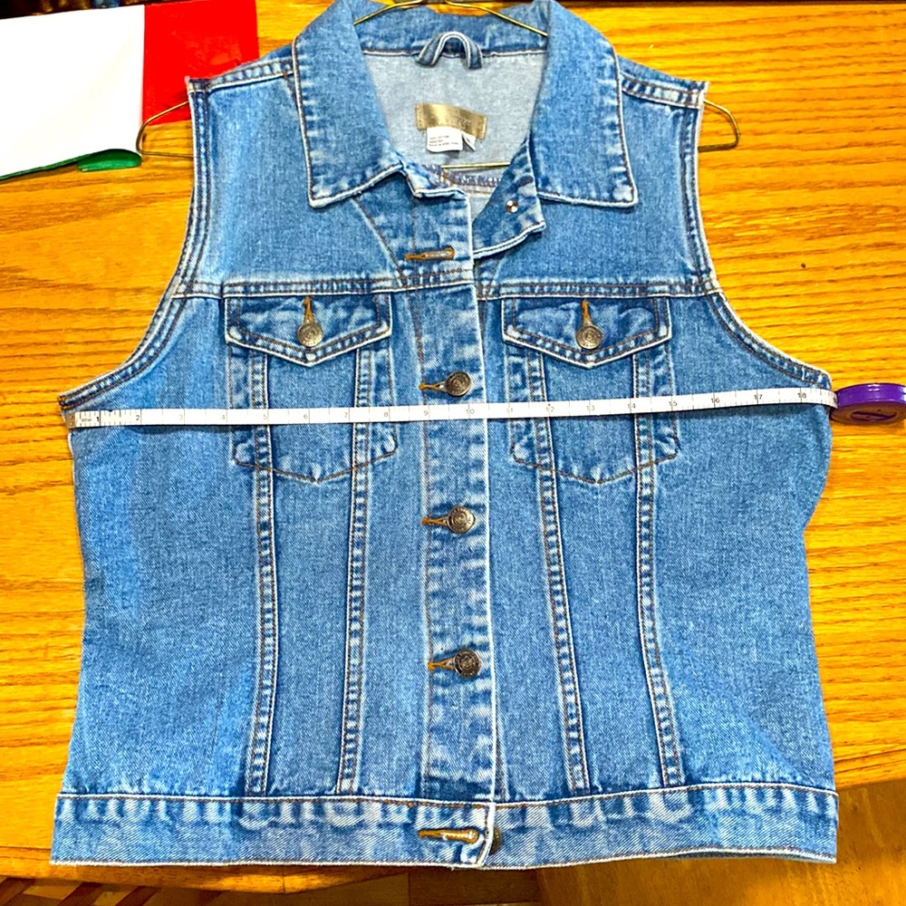The Territory Ahead Denim vest 🤠